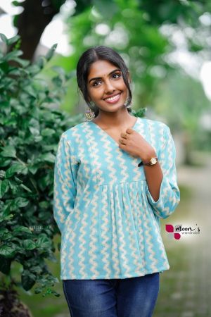 Short Kurta (K 2097)