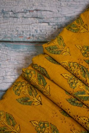 Ajrakh - Hakoba Cotton Fabric (F 656)