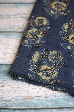 Ajrakh - Hakoba Cotton Fabric (F 689)